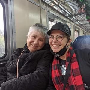 Meet your Posher, Lucy